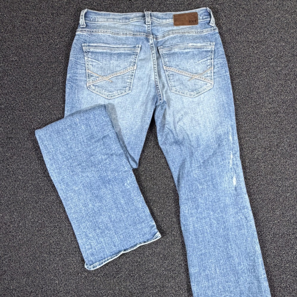 BKE Aiden Straight Jeans Men's 31x34 Blue Light Wash Western Denim Embroidered